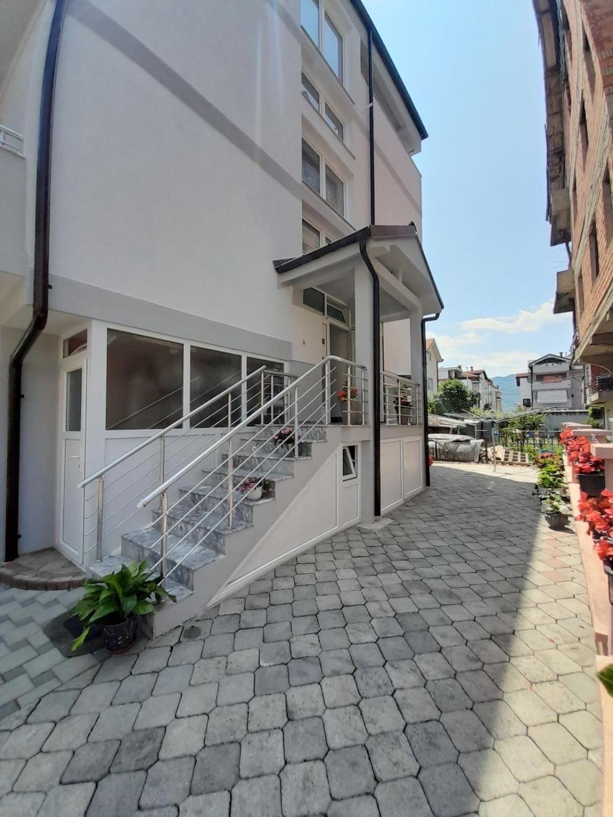 Vila Bolonja Струга Екстериор снимка